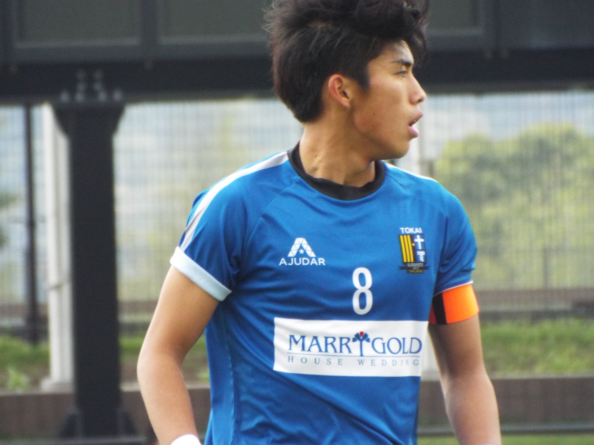 DEB5B175-F427-4199-9C14-B44AEBF77889