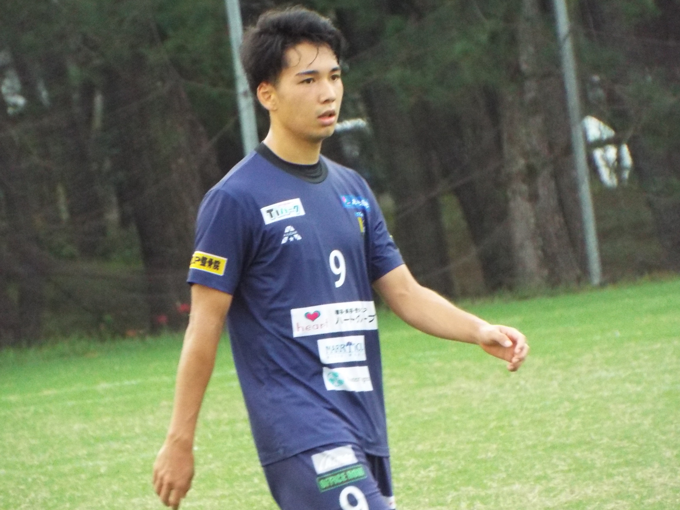 2F3BFAD7-983B-486C-B82B-39BF8FC7571A